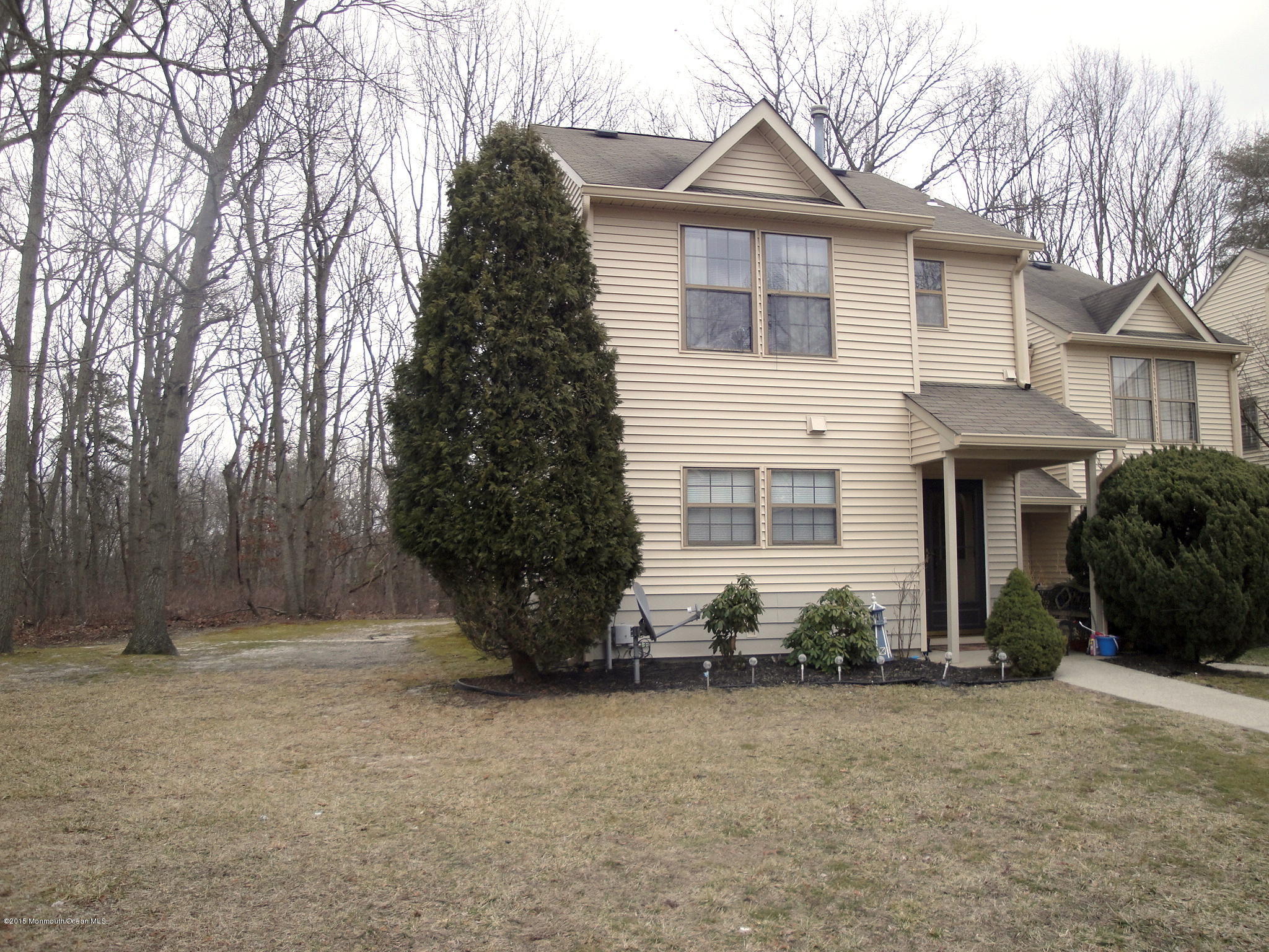 Property Photo: 1600 Dahlia Court NJ 08527
