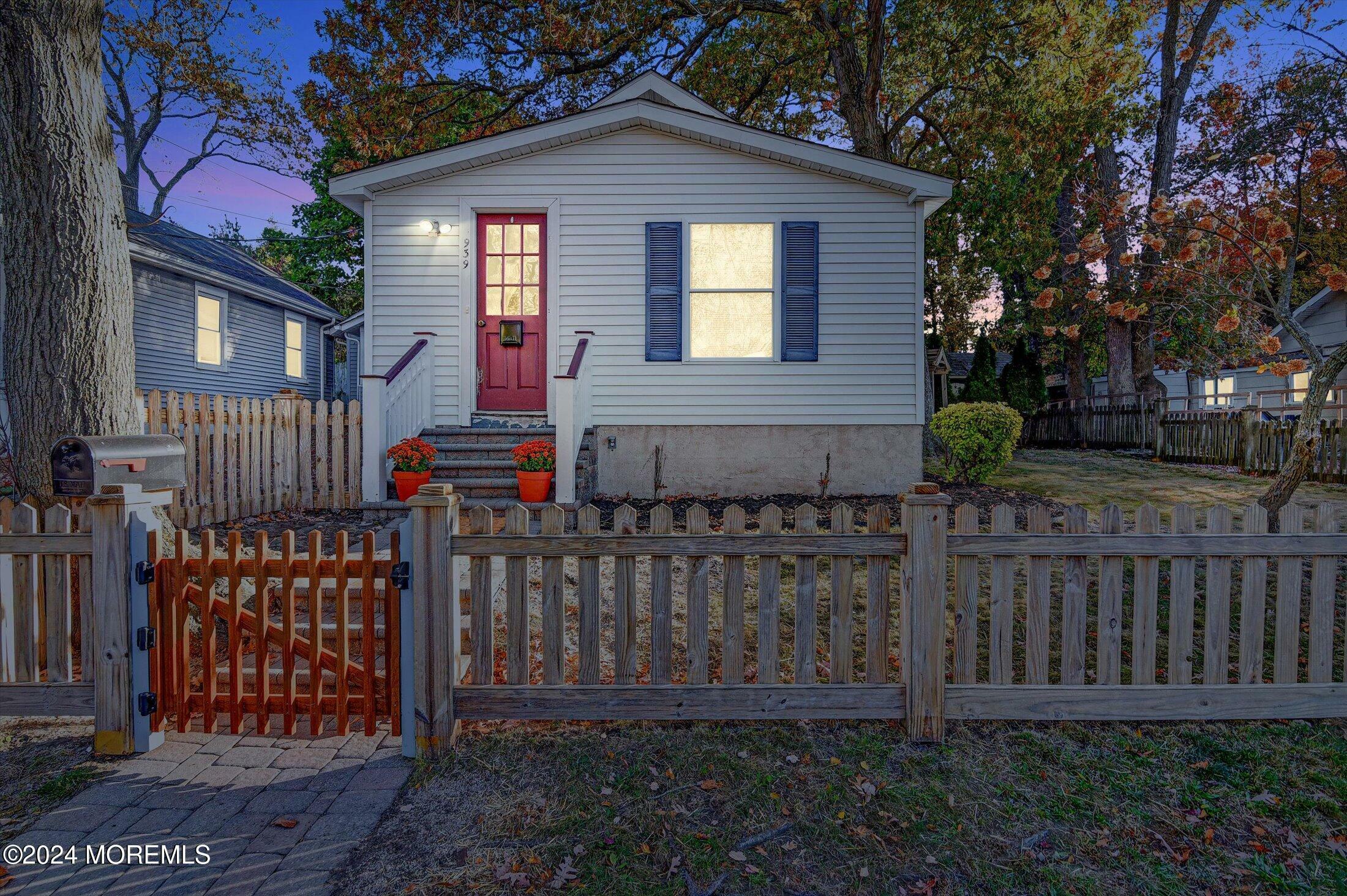 Property Photo:  939 Woodland Avenue  NJ 07719 