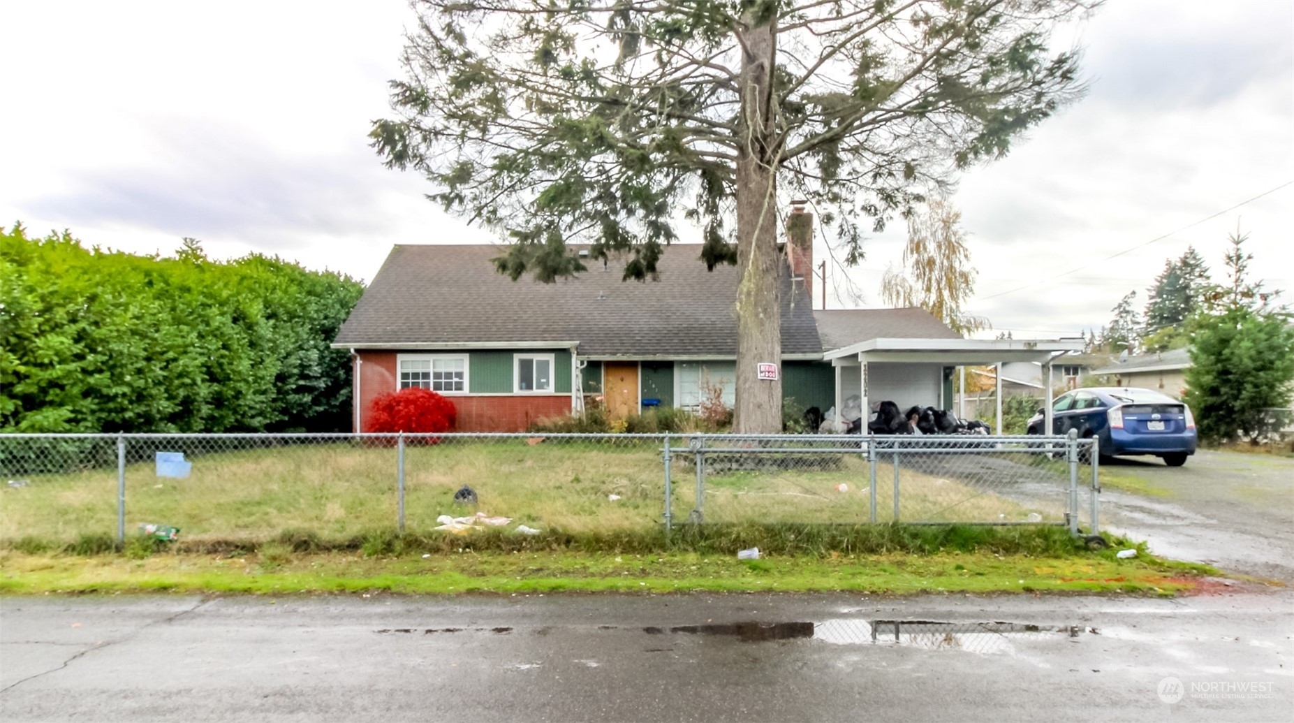 Property Photo:  1202 140th Street E  WA 98445 