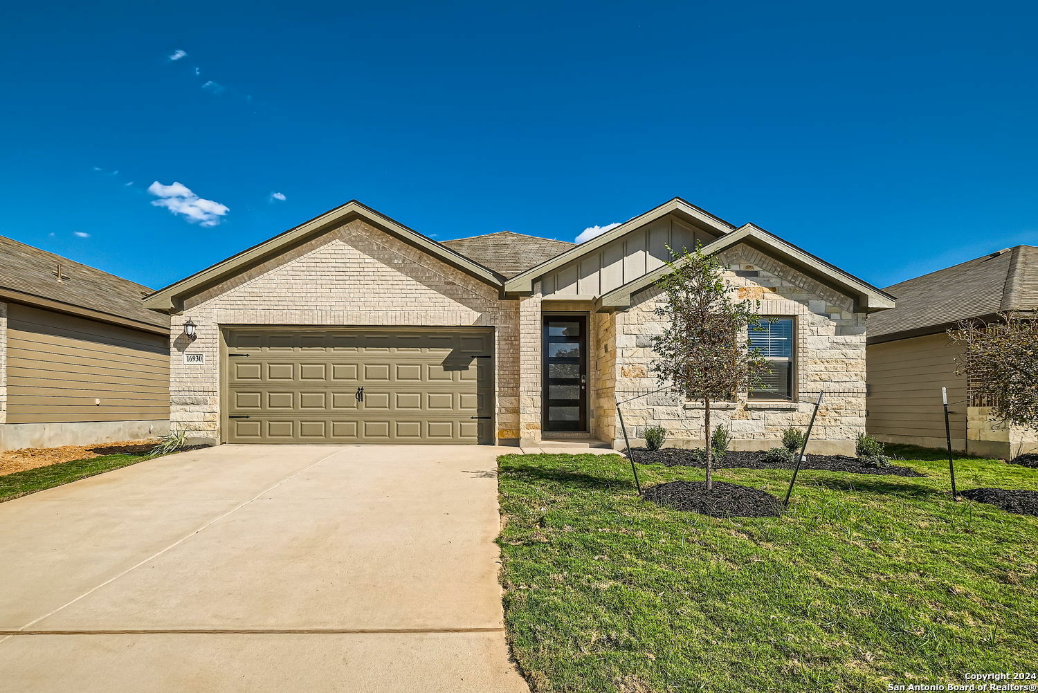 Property Photo:  16930 Blaise Terrace  TX 78247 