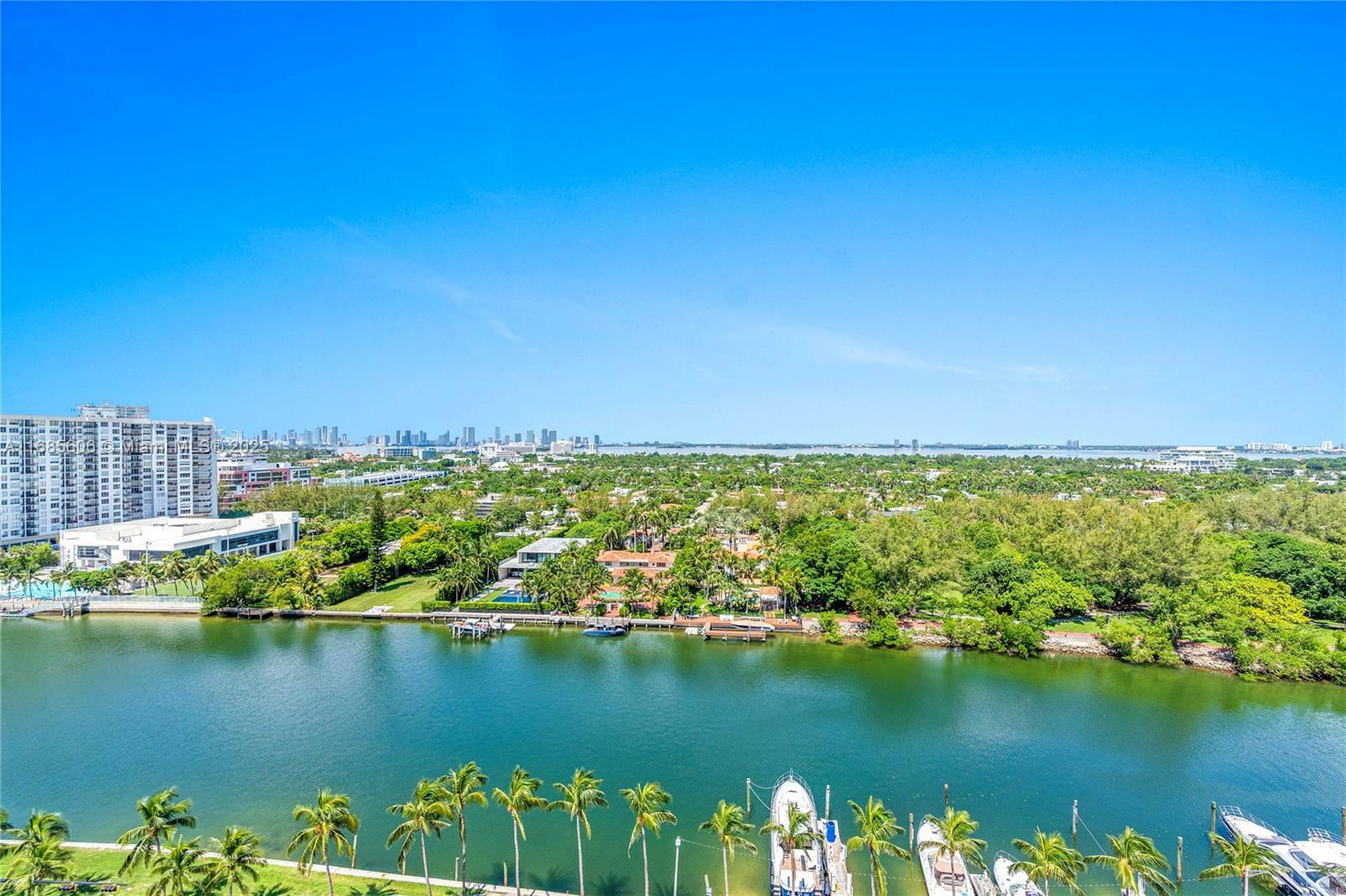 Property Photo:  4401 Collins Ave 1514/1516  FL 33140 