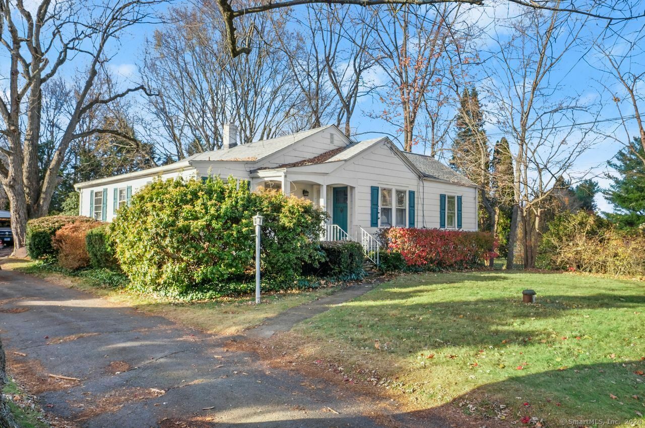 Property Photo:  393 South Meriden Road  CT 06410 