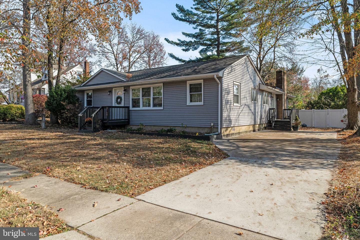 Property Photo:  1304 Linden Avenue  NJ 08043 