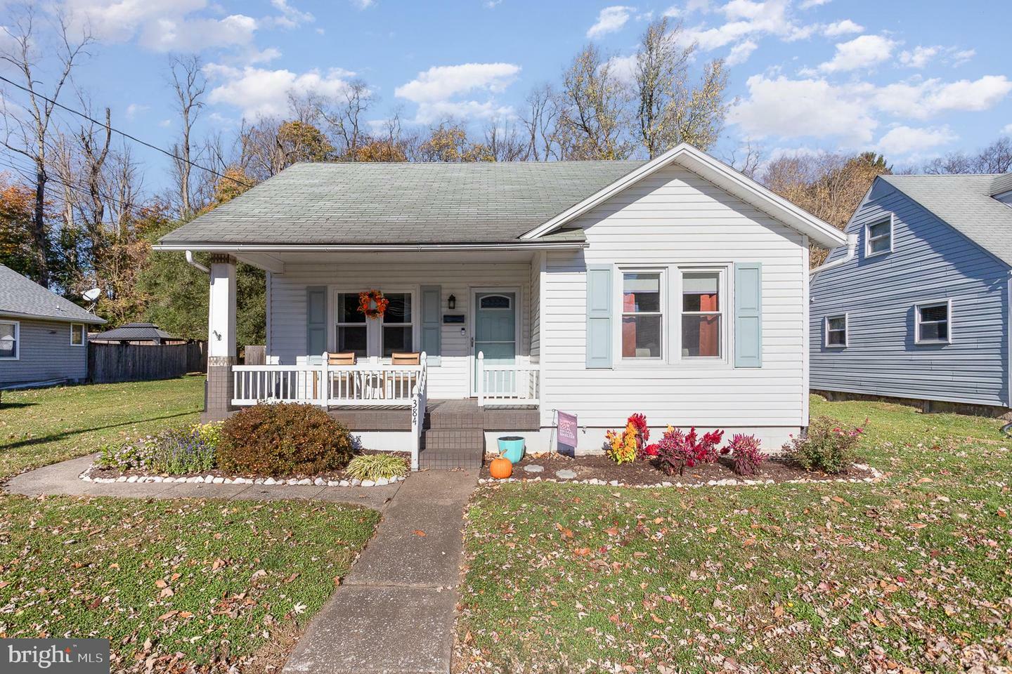 Property Photo:  384 Market Street  PA 17034 