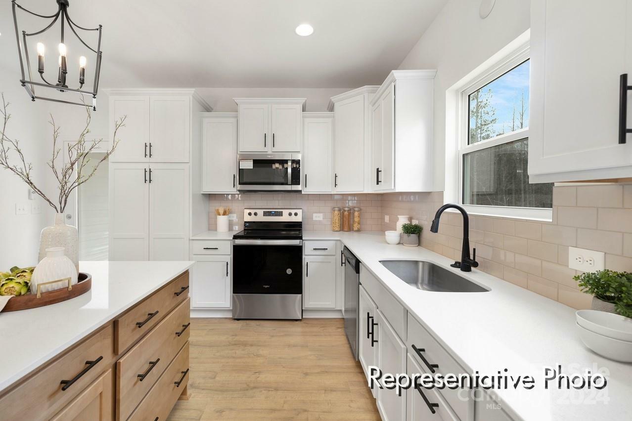 Property Photo:  1100 Zettie Avenue 24  NC 28083 