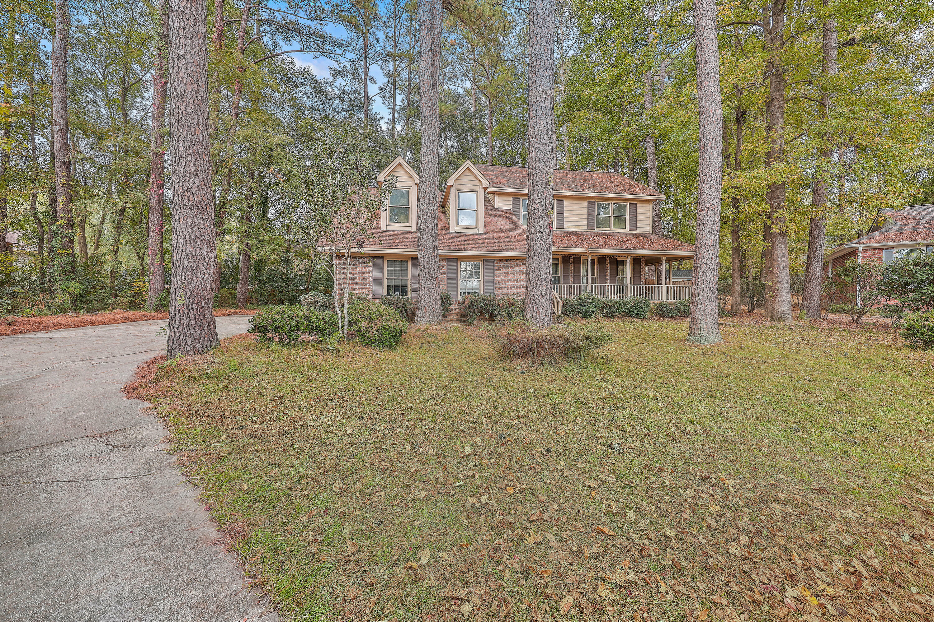 Property Photo:  210 Kent Court  SC 29485 