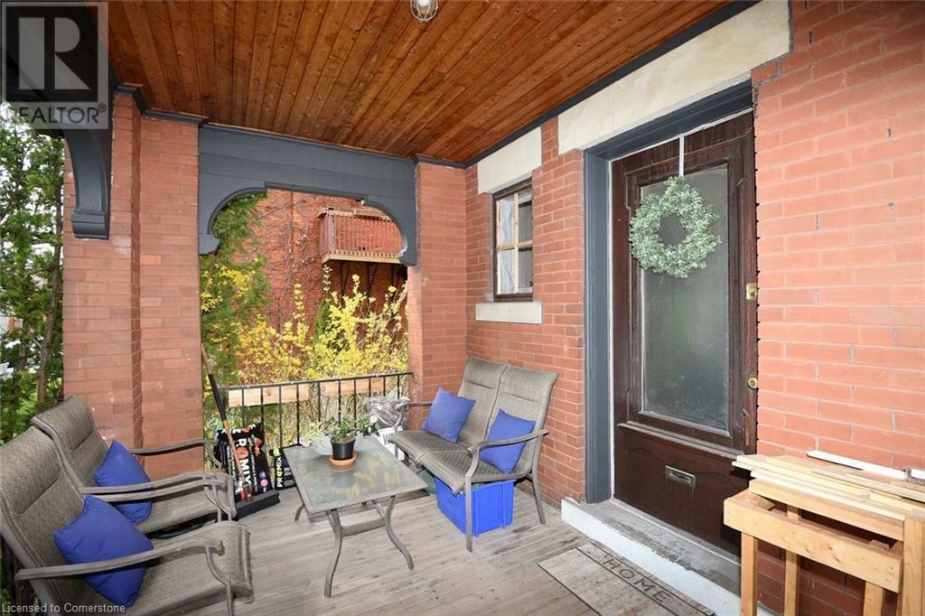 Property Photo:  156 Robinson Street  ON L8P 1Z5 