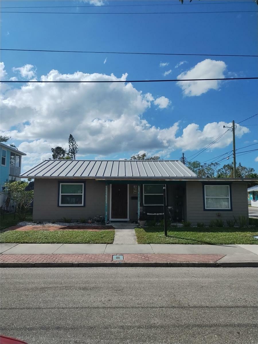 Property Photo:  1102 12th Street W  FL 34205 