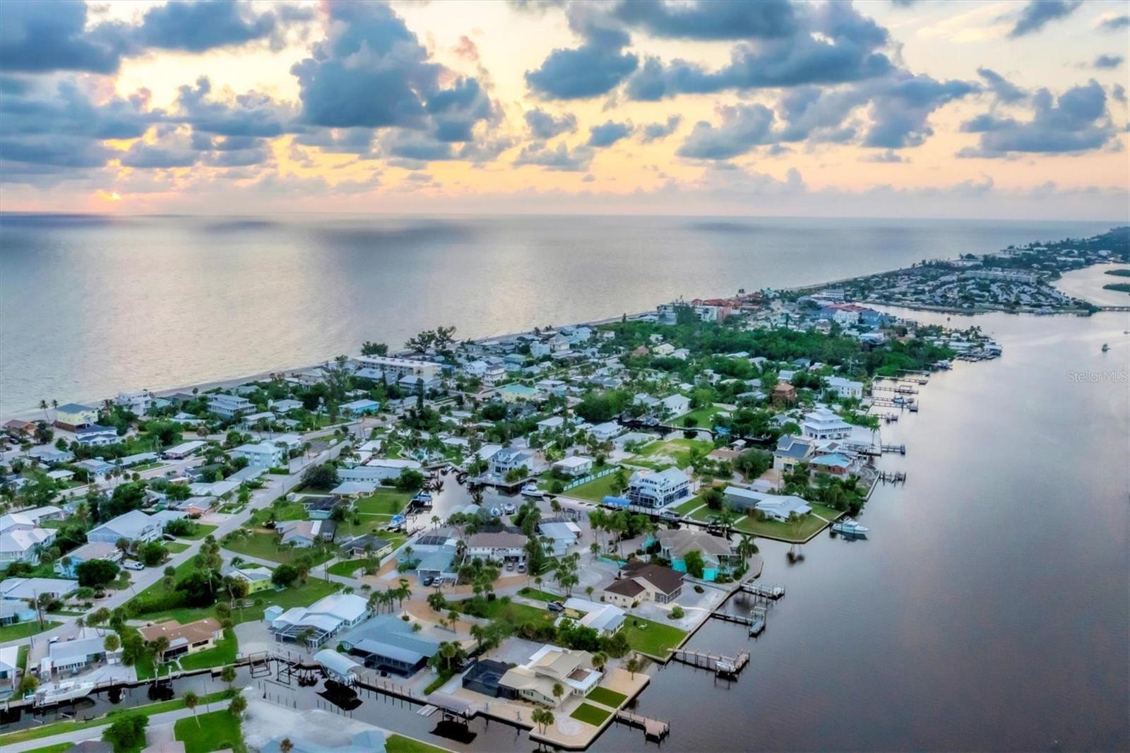 Property Photo: 1410 Gulf Boulevard FL 34223