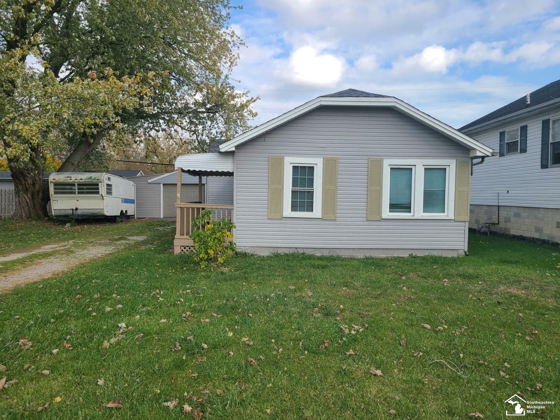 Property Photo:  3277 9th Street  MI 48162 