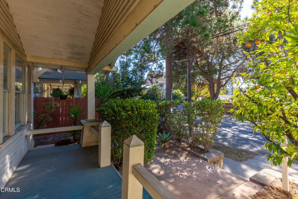 Property Photo:  1508 De La Vina Street Street  CA 93101 