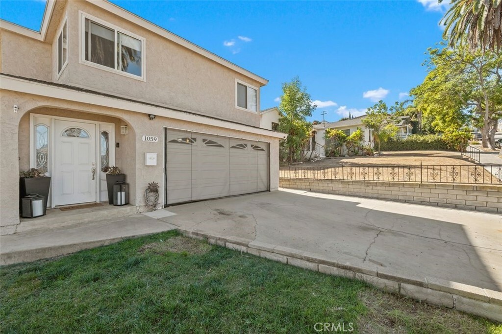 Property Photo:  1059 W Sepulveda Street  CA 90731 