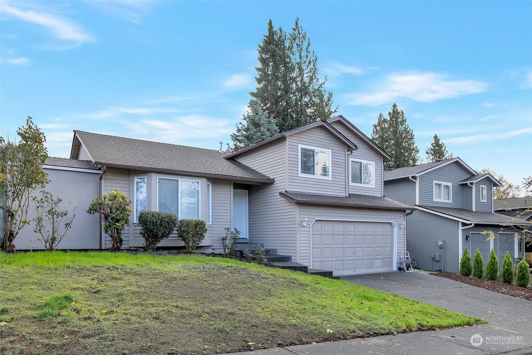 Property Photo:  1168 Monterey Avenue NE  WA 98056 