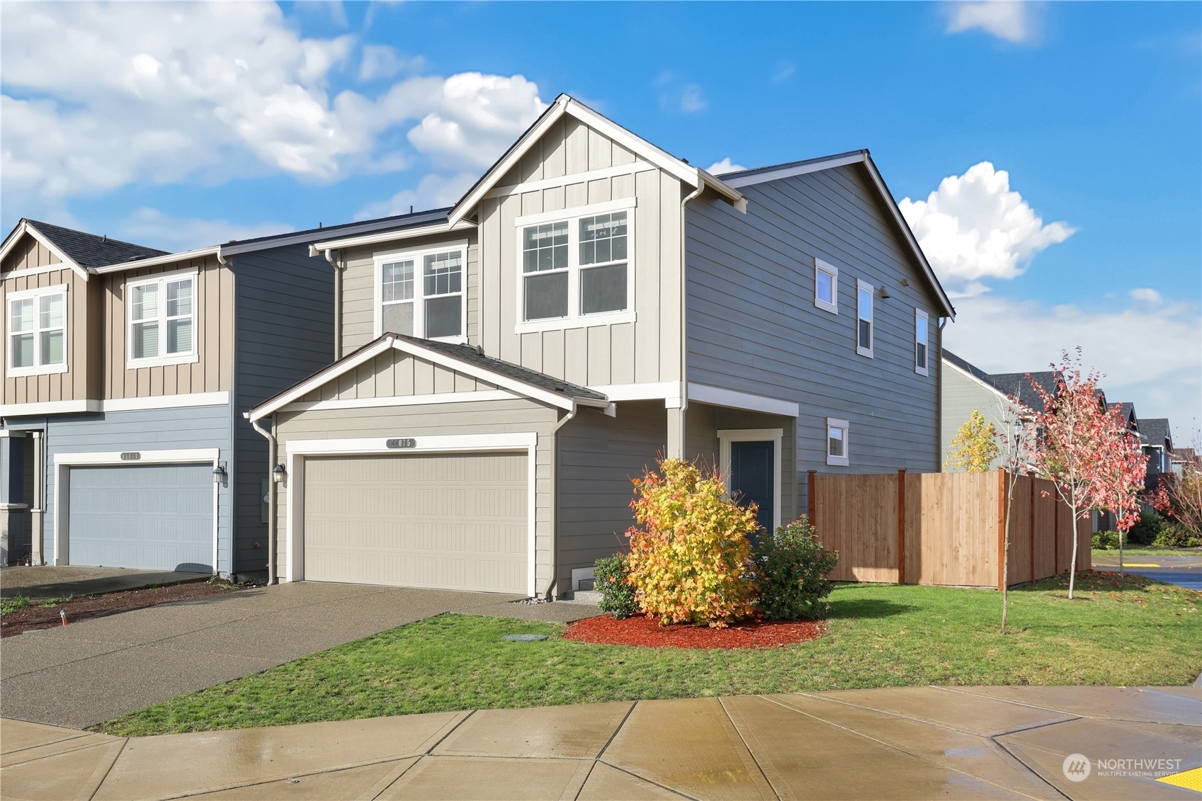 Property Photo: 11035 186th Street E WA 98374