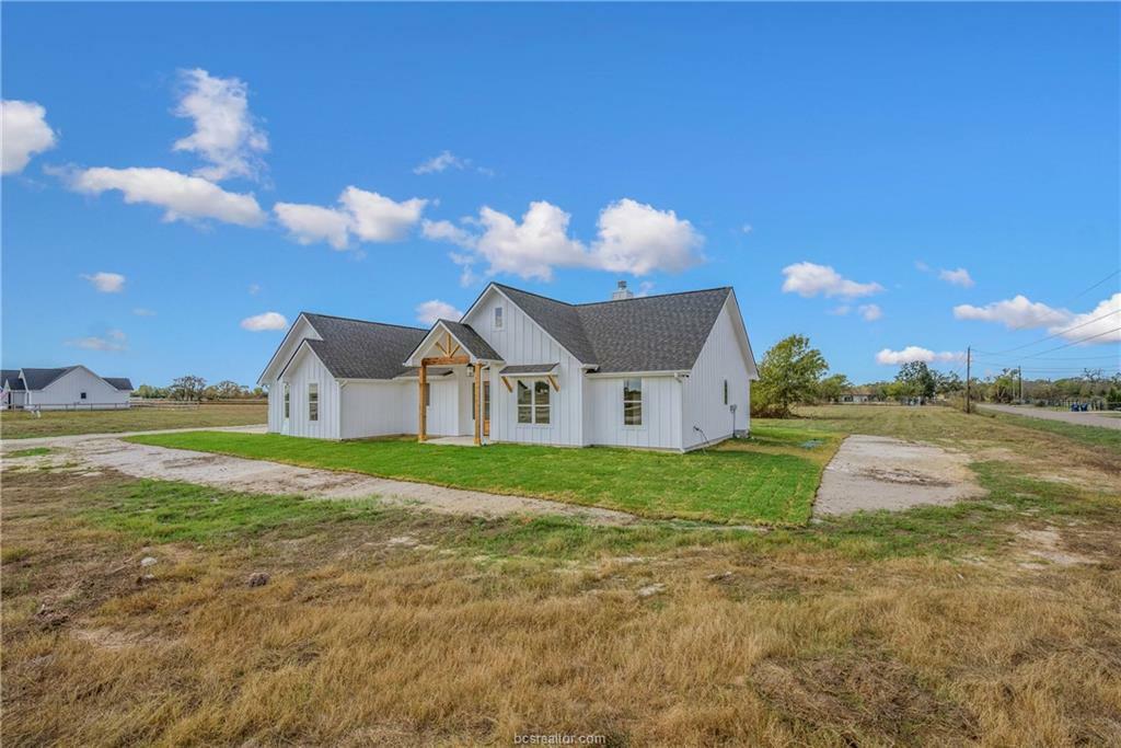 Property Photo:  16711 Kelton Lane Lane  TX 77861 