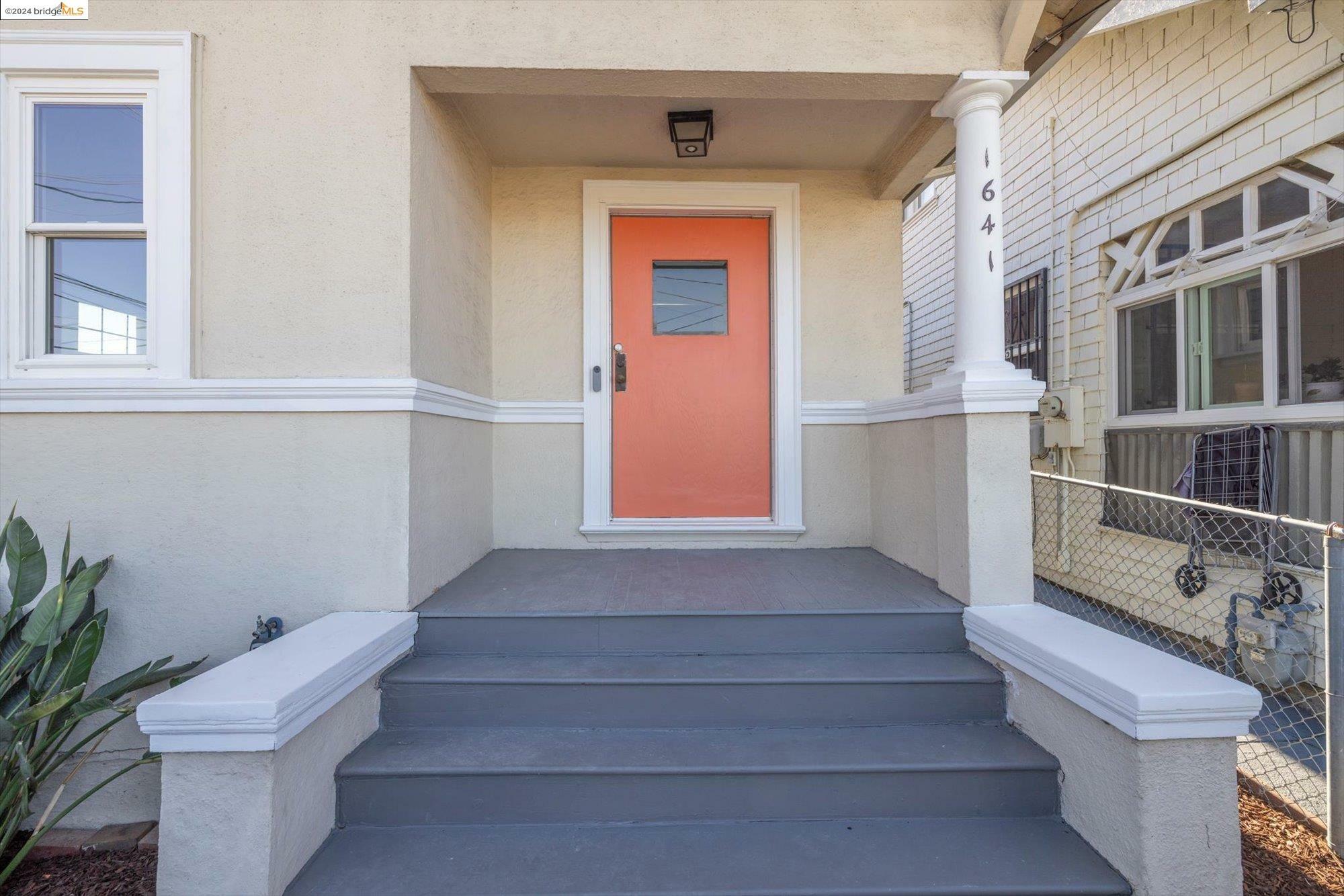 Property Photo:  1641 E 20th Street  CA 94606 