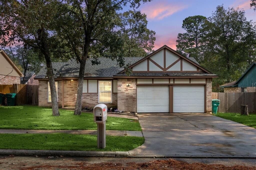Property Photo:  20 Ollerton Drive  TX 77303 