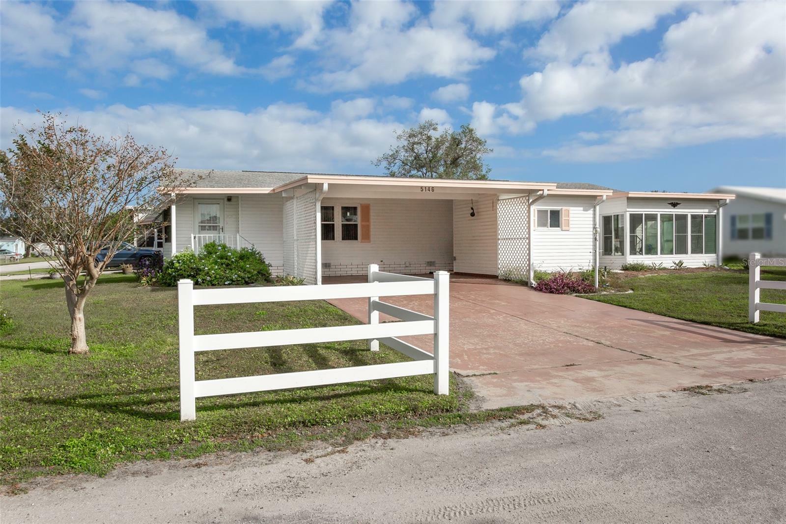 Property Photo:  5146 Cambridge Court  FL 34785 