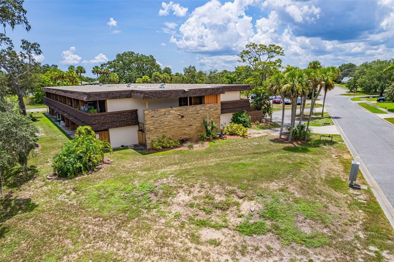 Property Photo:  2180 Country Club Drive 209  FL 32780 