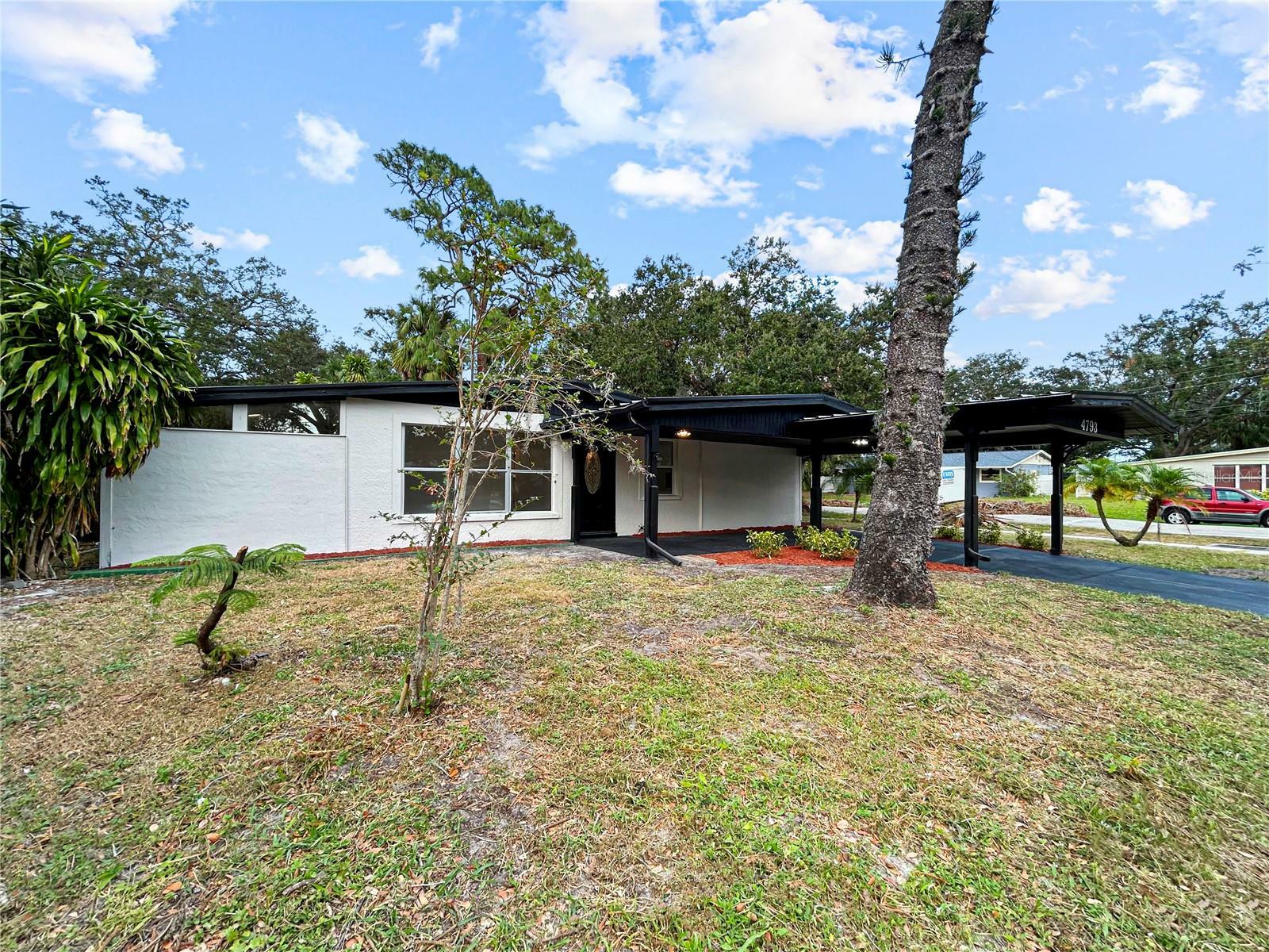 Property Photo:  4793 Kerry Lane  FL 34232 