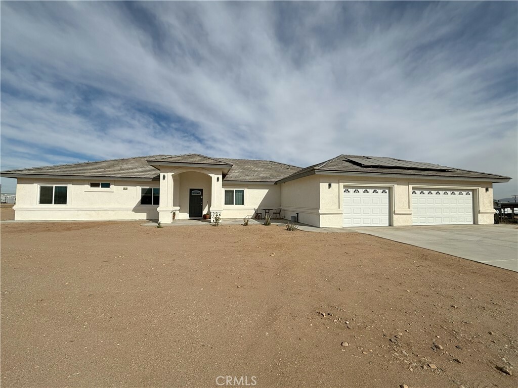 13970 Bonanza Road  Victorville CA 92392 photo