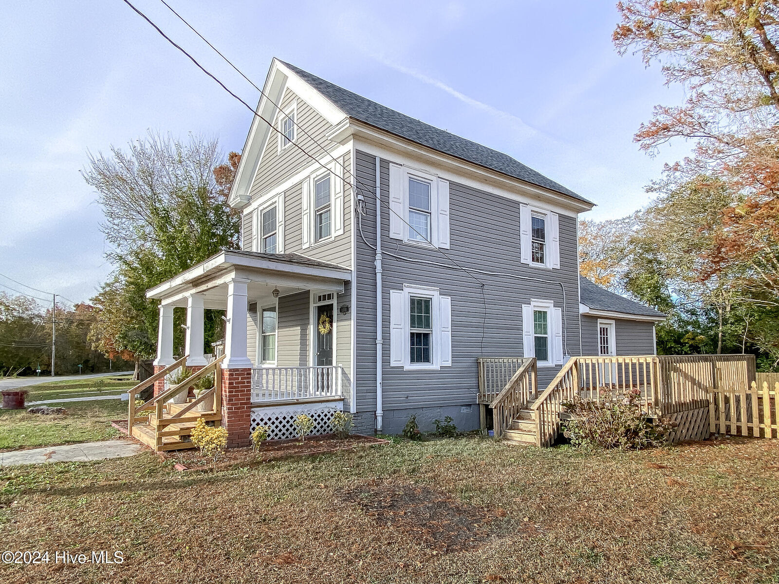 Property Photo:  1308 W Main Ext  NC 27909 