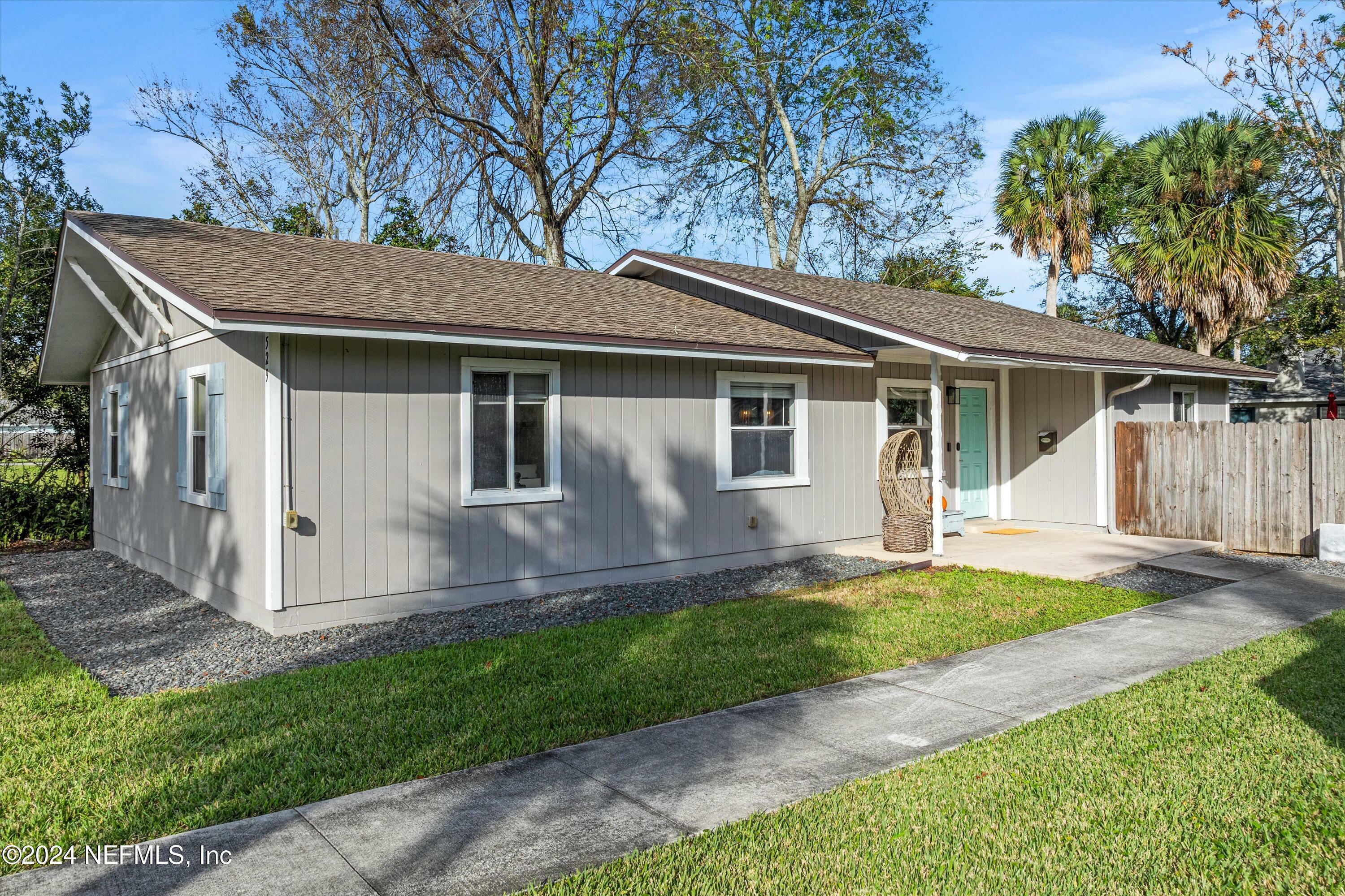 Property Photo:  529 Holly Drive  FL 32250 