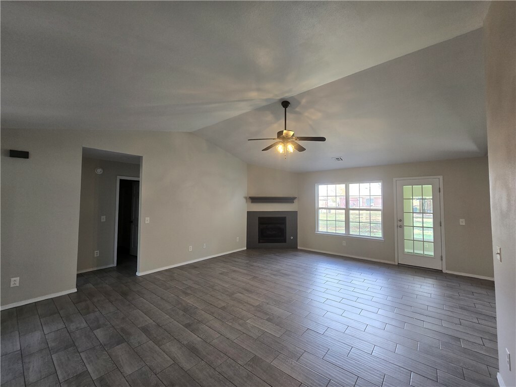 Property Photo:  417 S Neal Street  AR 72753 