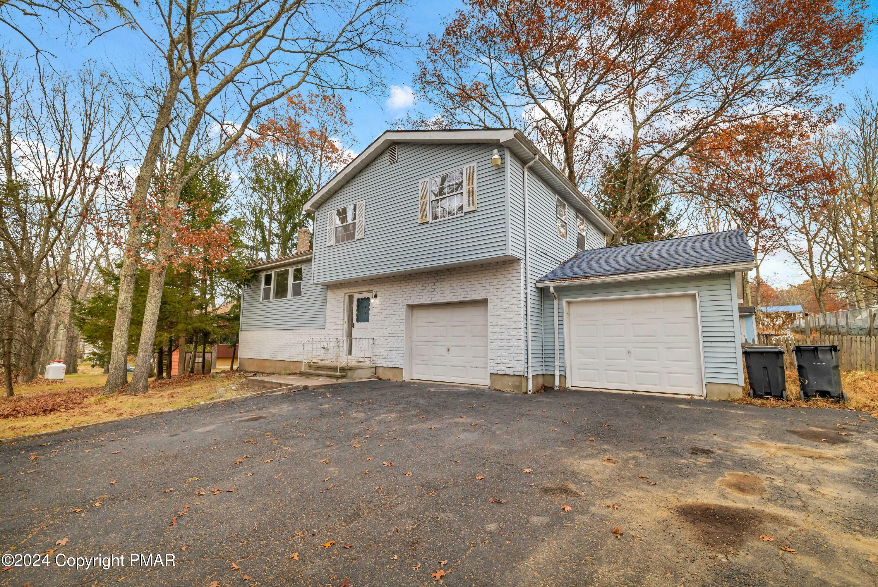 Property Photo:  173 Depue Circle  PA 18324 