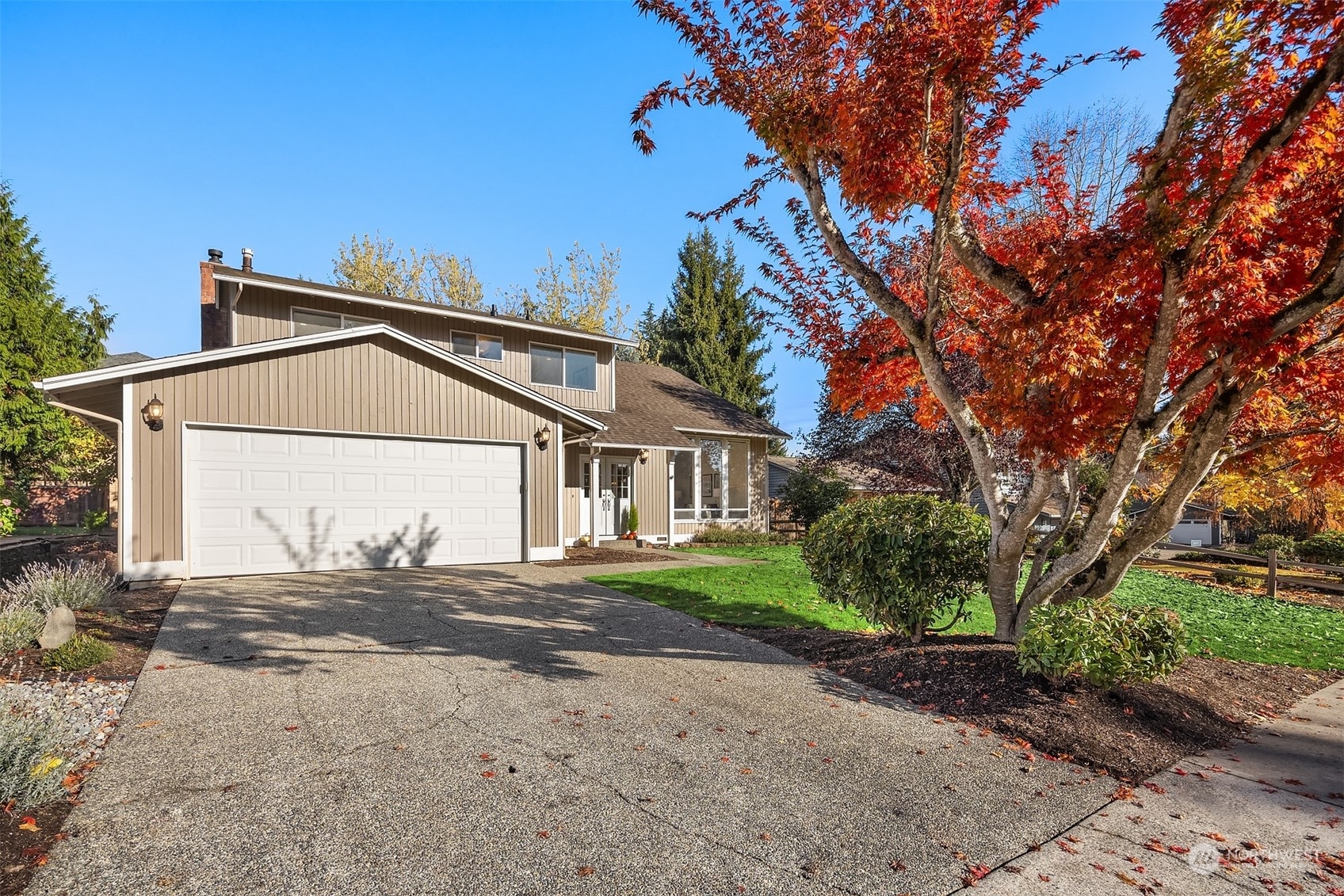 Property Photo:  10026 NE 141 Street  WA 98034 