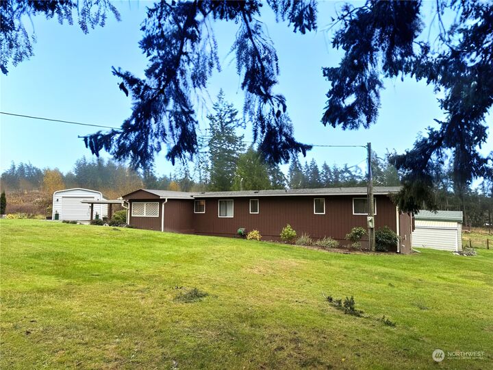 Property Photo: 288 Torrence Lane WA 98277
