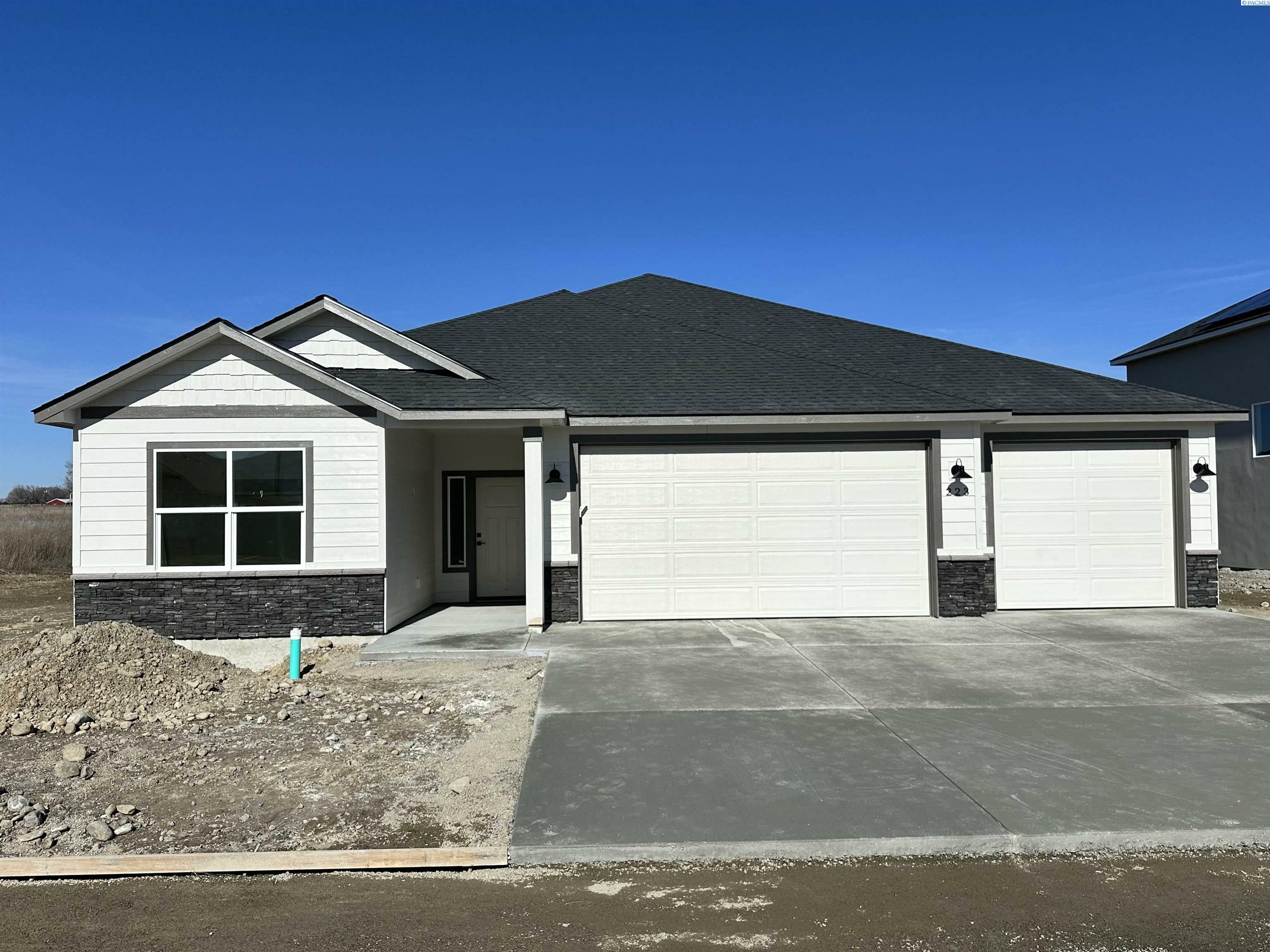 Property Photo: 223 Schrute Road WA 99350