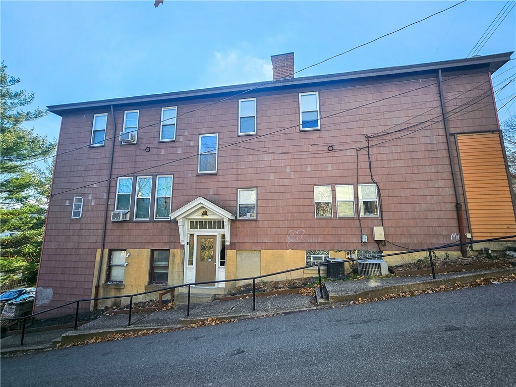 Property Photo:  201 Amabell St  PA 15211 