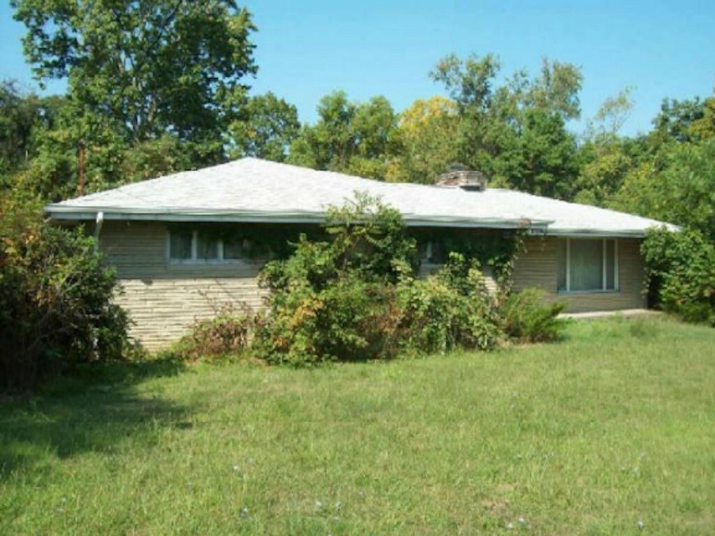 Property Photo:  1361 Herminie West Newton  PA 15637 