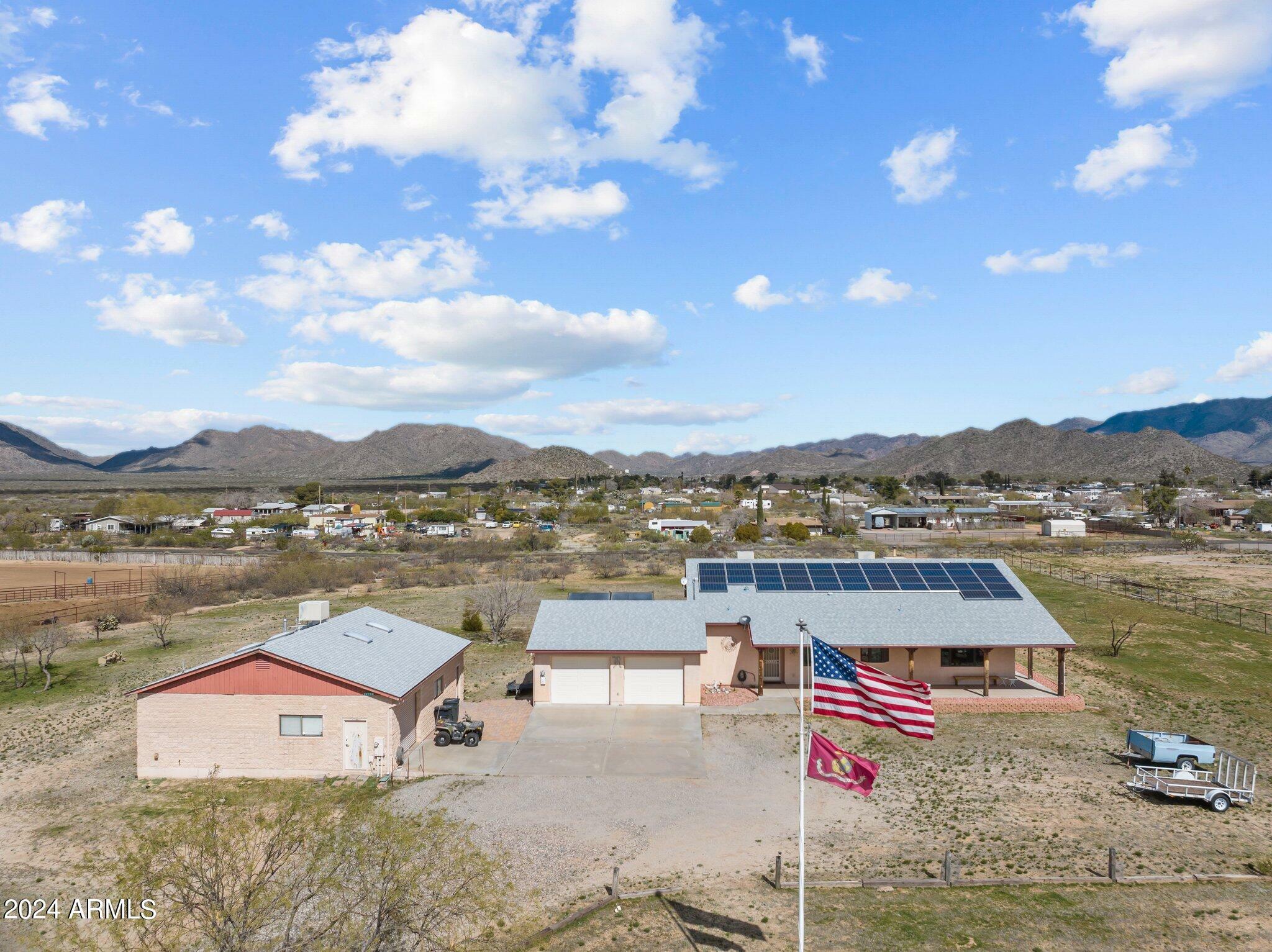 Property Photo:  22900 W Hylton Way  AZ 85332 