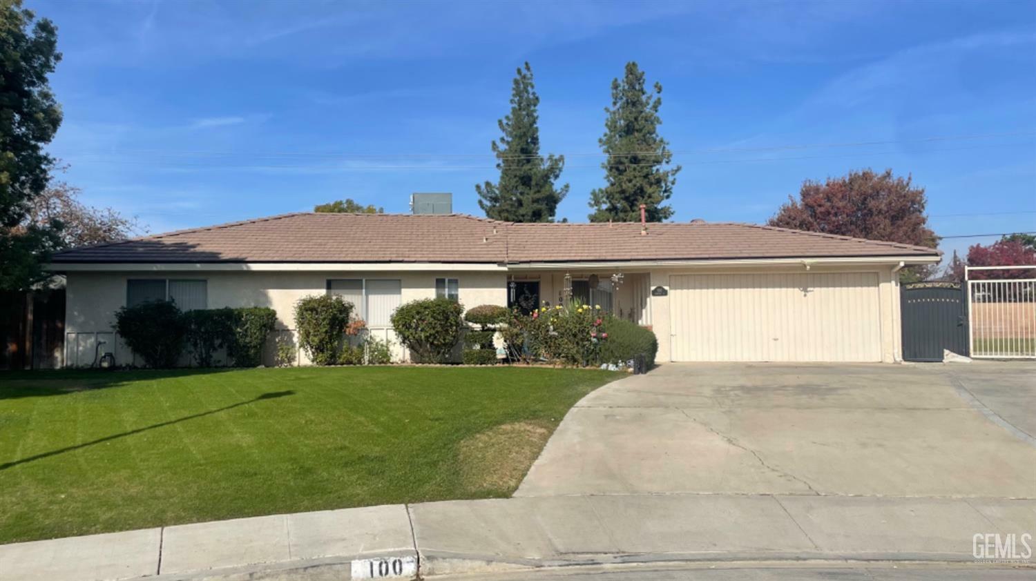 Property Photo:  100 Atherton Court  CA 93309 