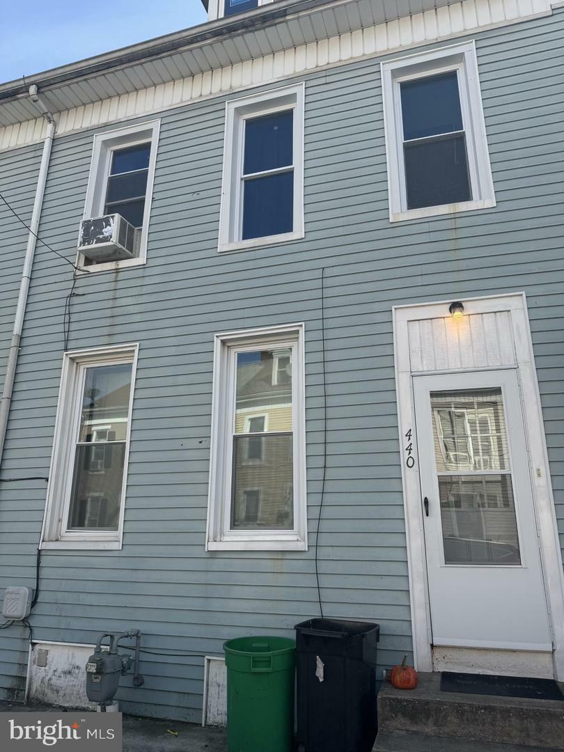 Property Photo:  440 E Walnut Street  PA 17403 