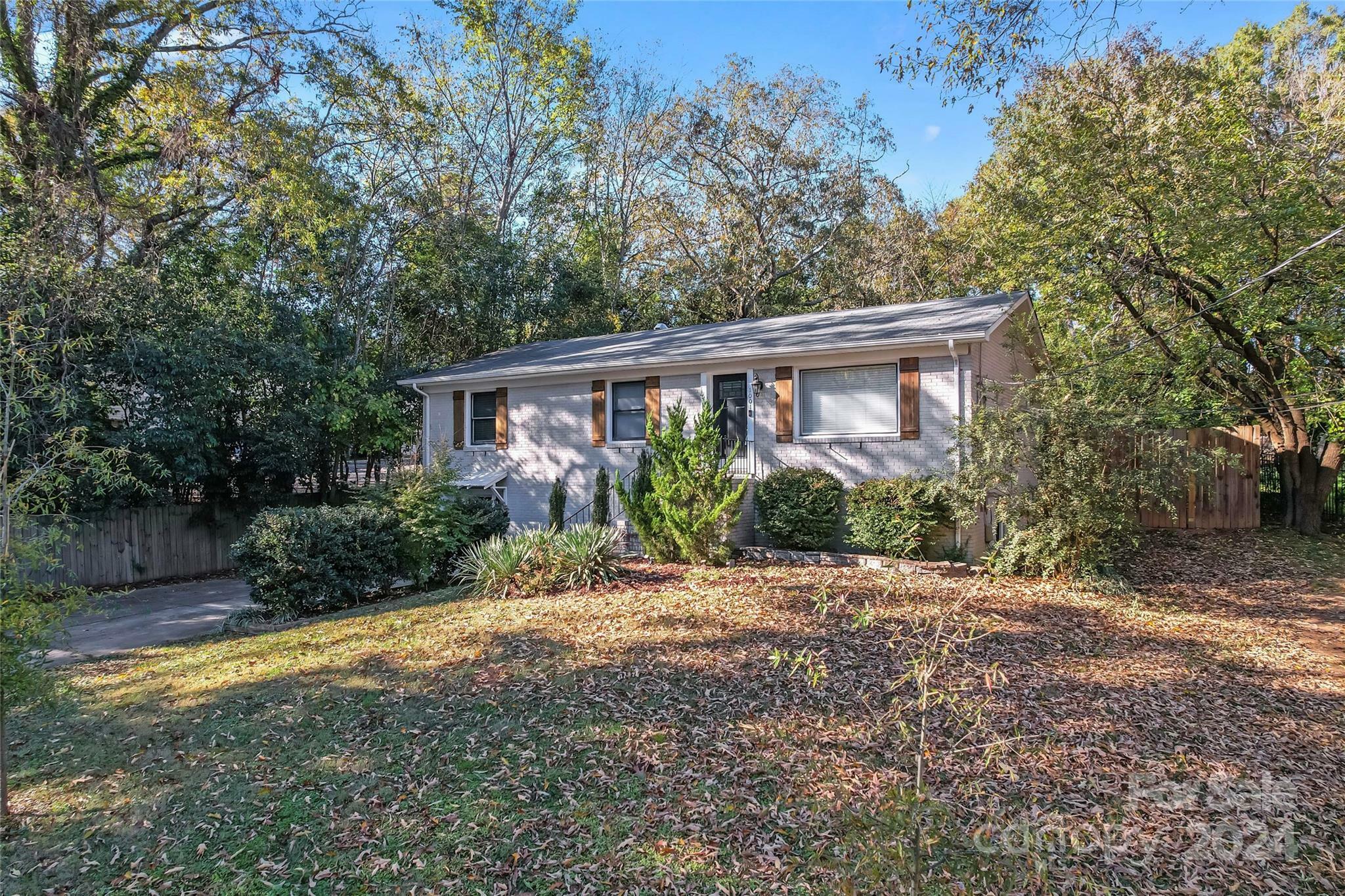 1001 Nancy Drive  Charlotte NC 28211 photo