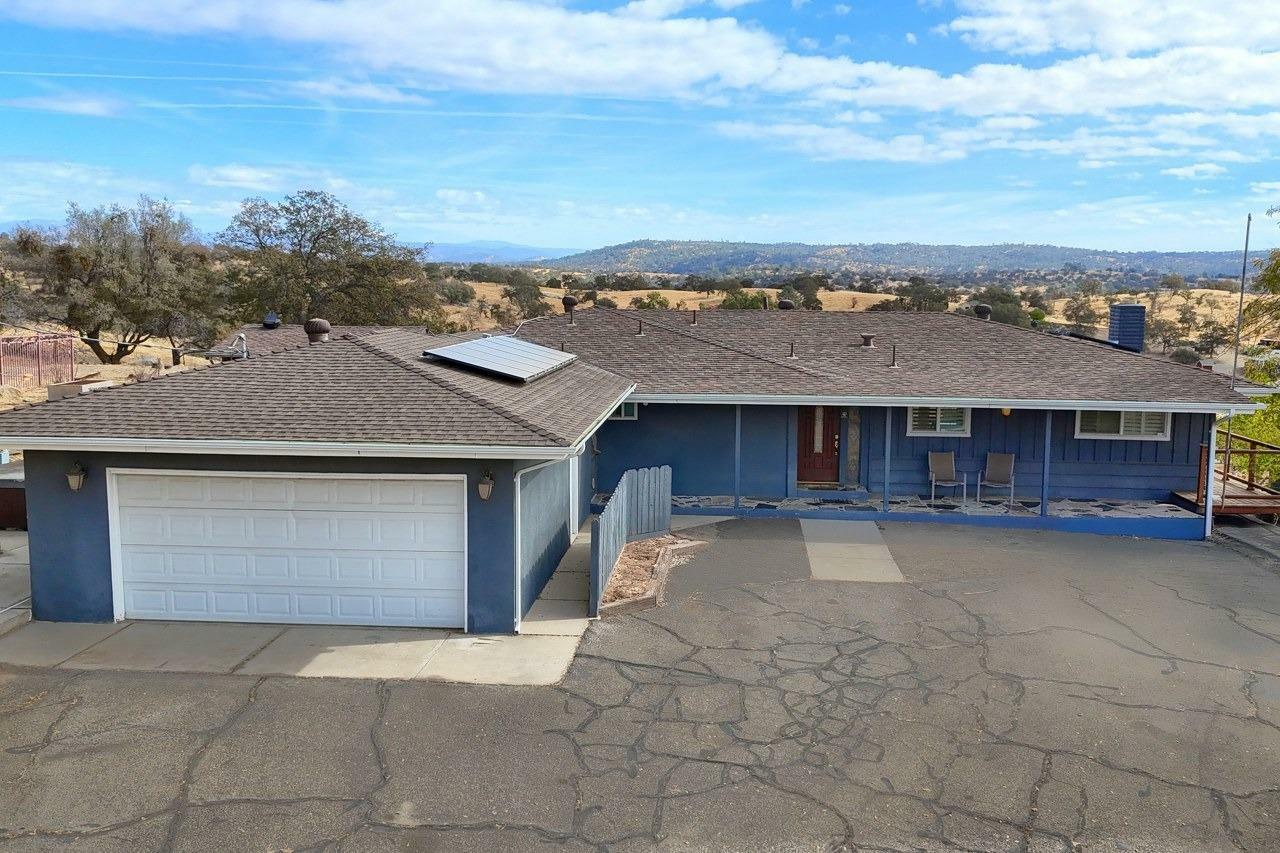 Property Photo:  33101 Road 613  CA 93653 