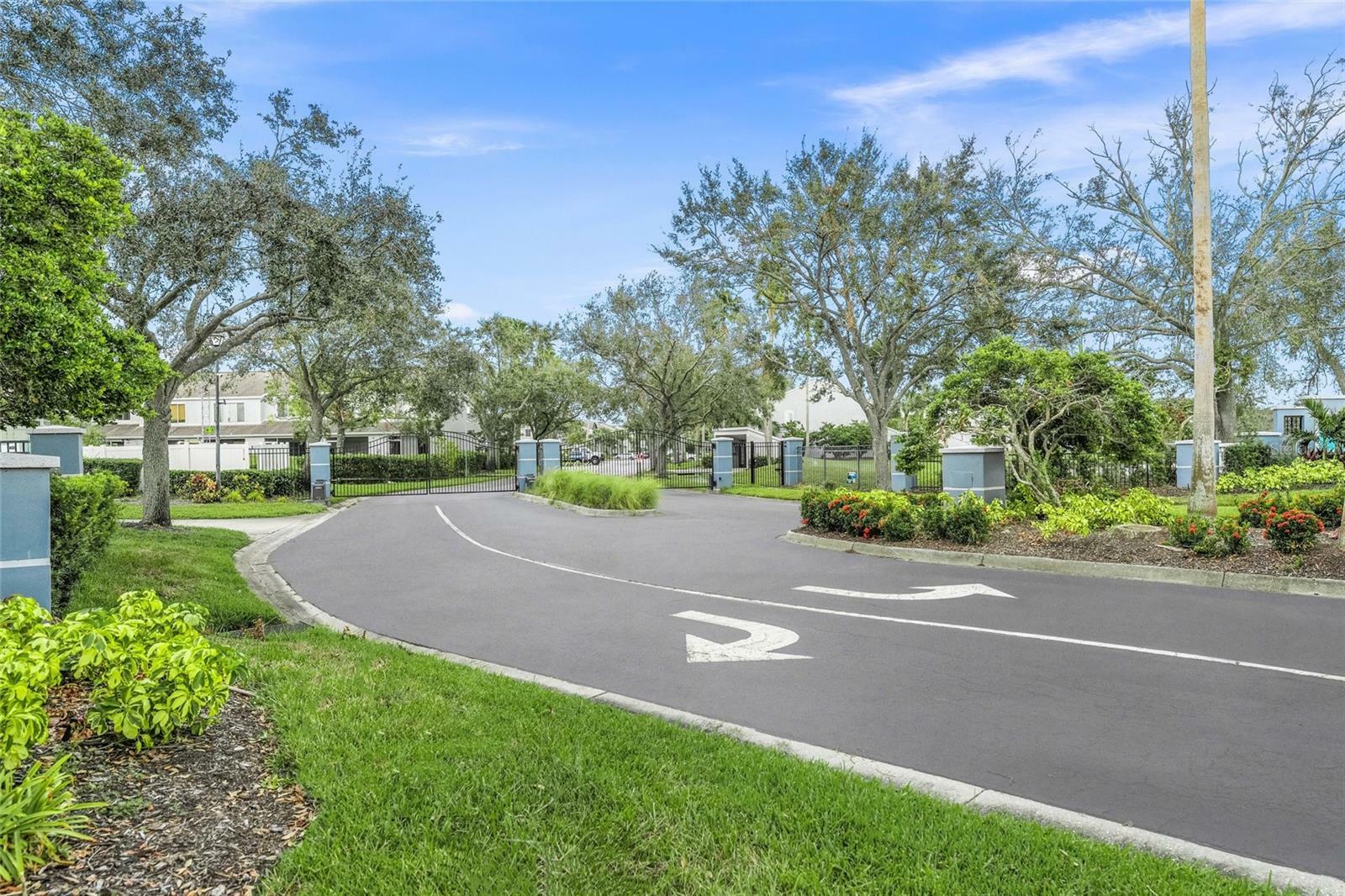 Property Photo:  4708 Sabal Key Drive  FL 34203 