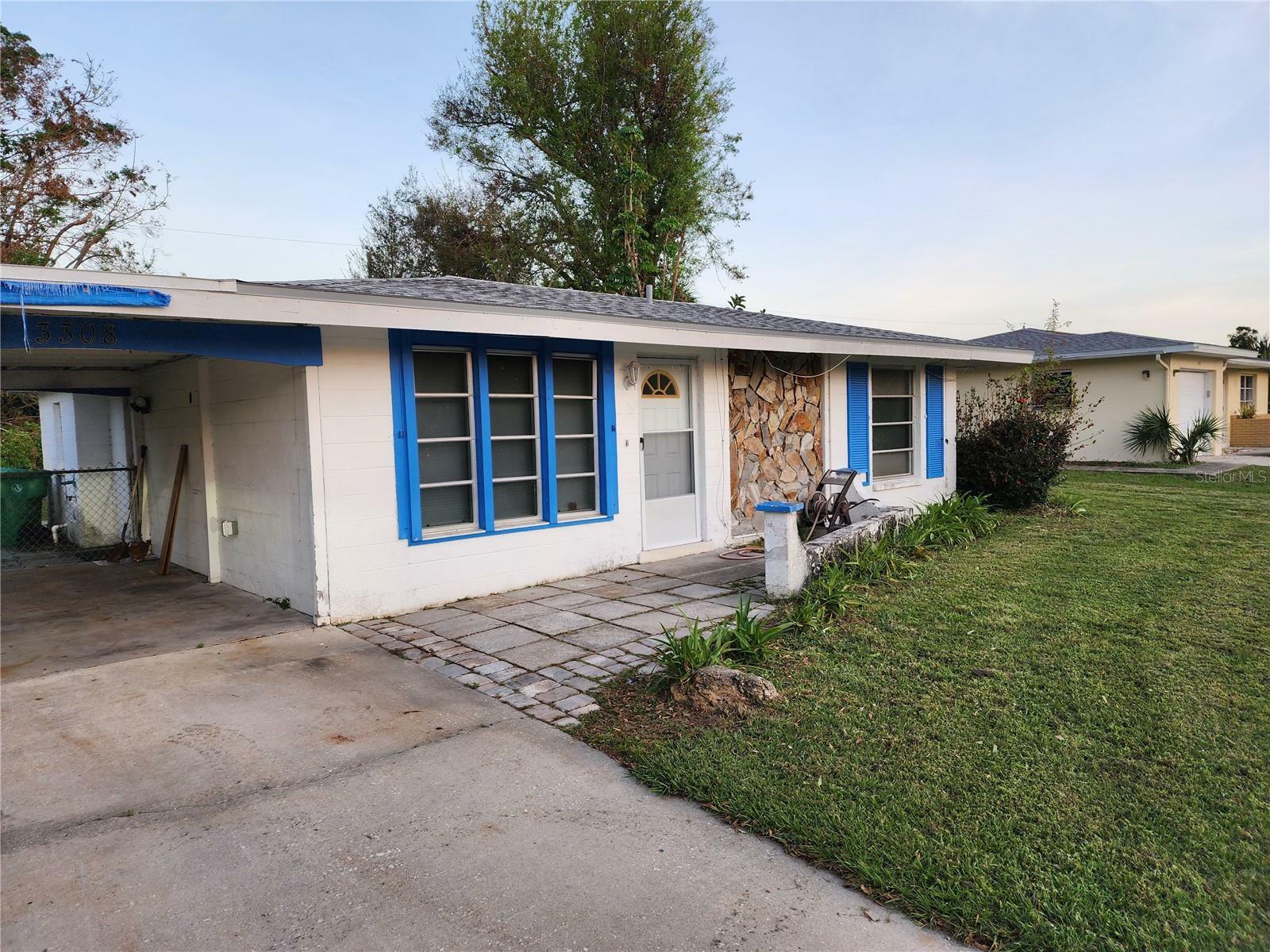 Property Photo: 3308 Pinetree Street FL 33952