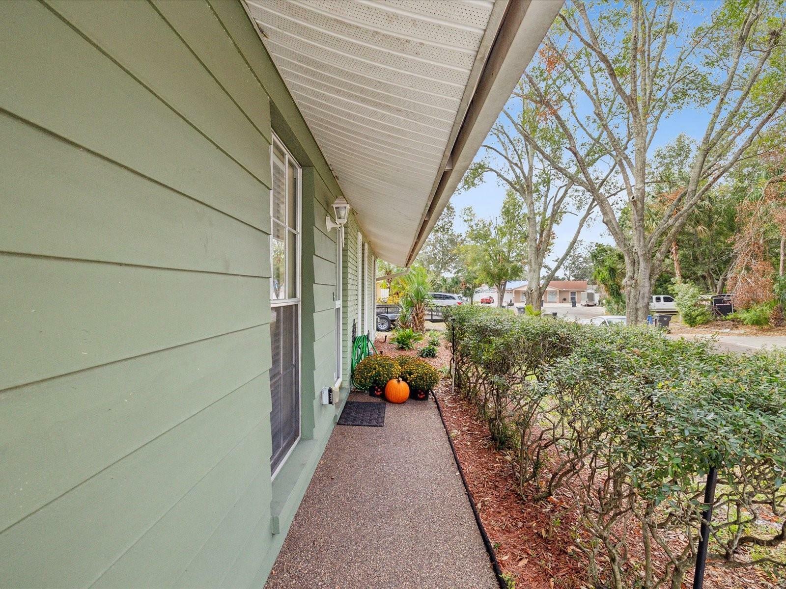 Property Photo: 8311 Woodlake Place FL 33615