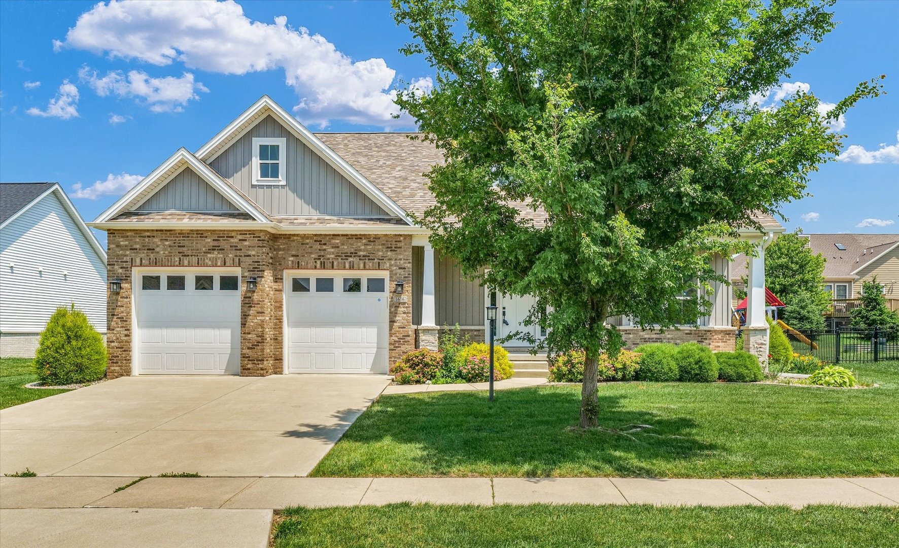 Property Photo: 1616 Kassen Avenue IL 61853