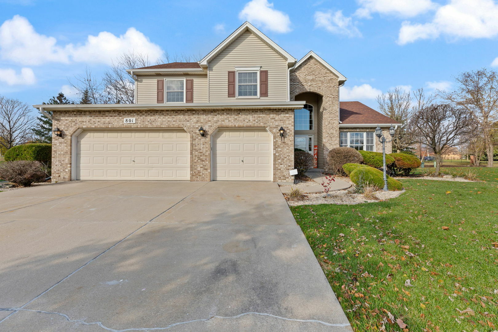 801 Butterfield Court  Shorewood IL 60404 photo