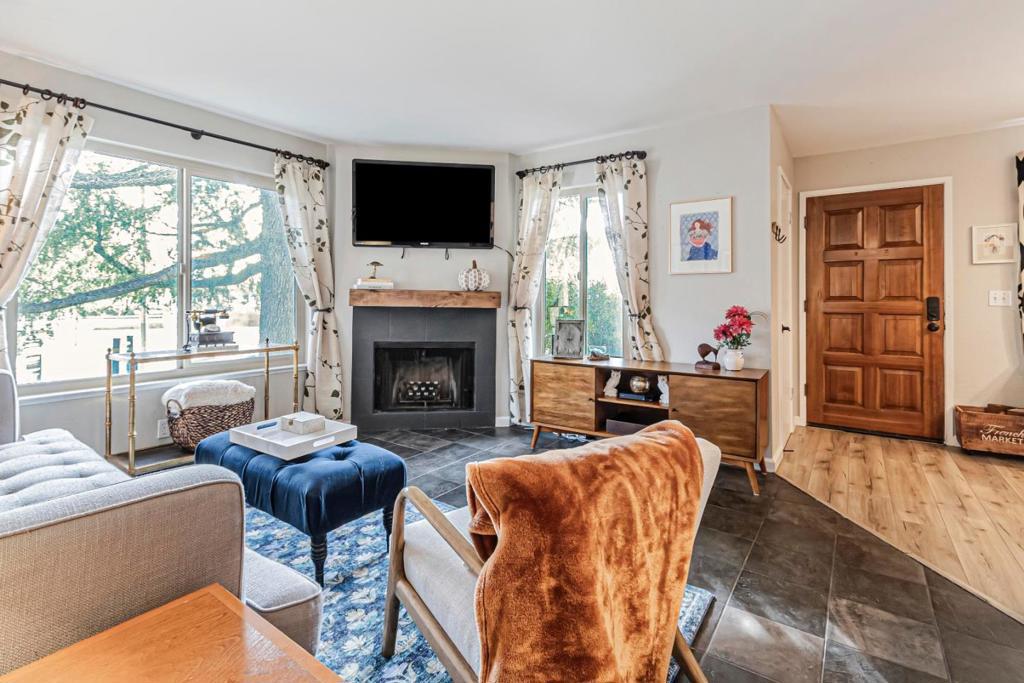 Property Photo: 2857 S Bascom Avenue 101 CA 95008