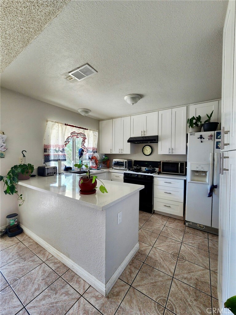 Property Photo:  24499 Brodiaea Avenue  CA 92553 