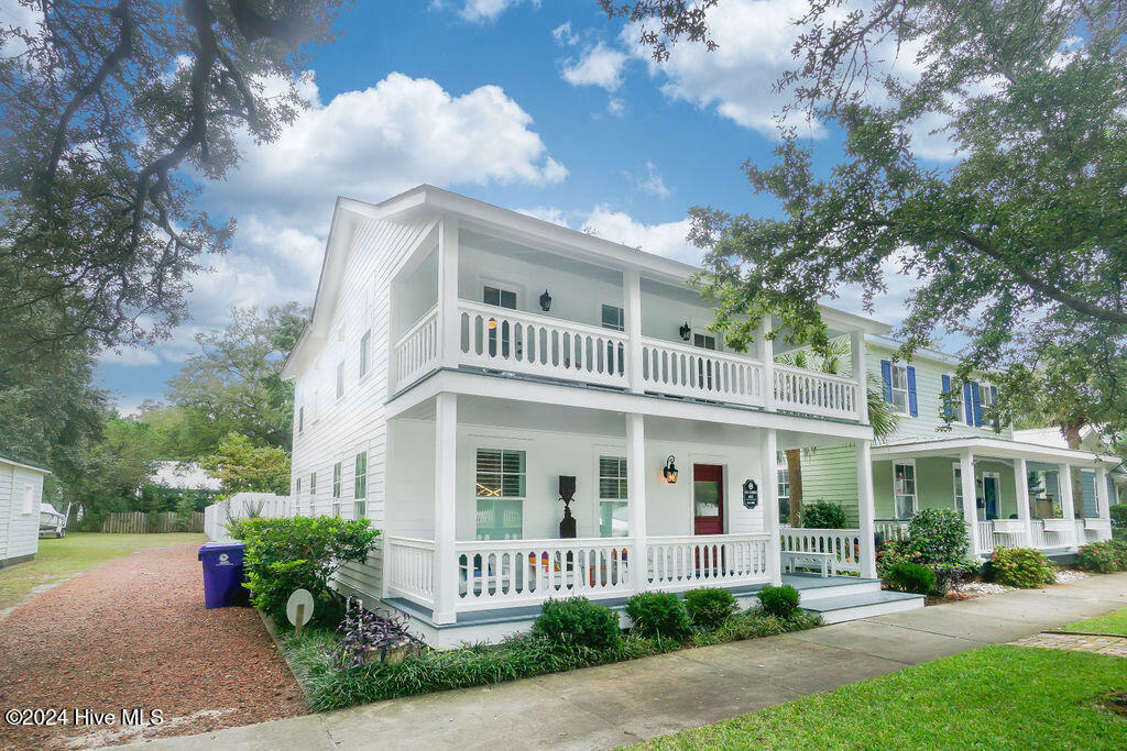 Property Photo:  313 E Moore Street  NC 28461 