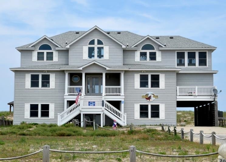 Property Photo: 2093 Sandfiddler Road NC 27927