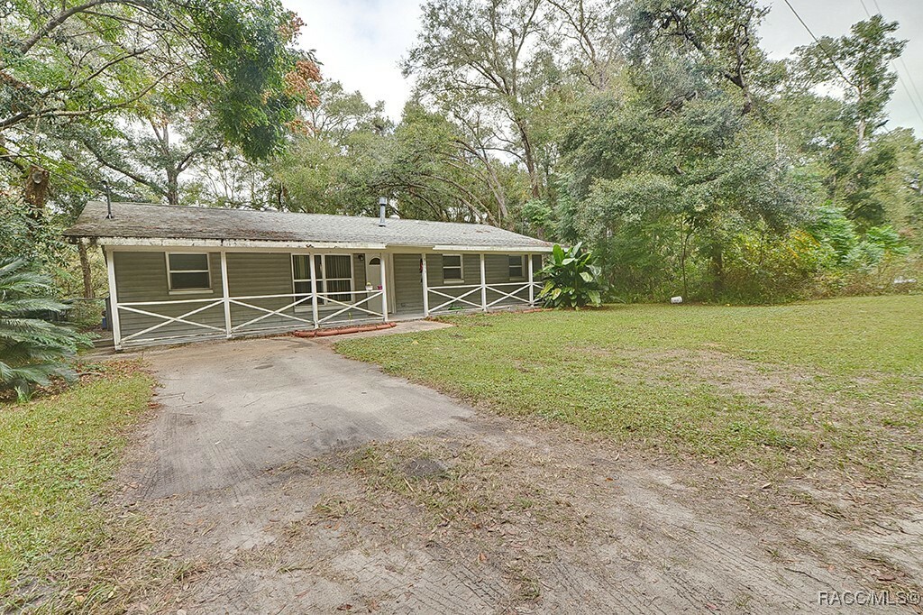 Property Photo:  3655 E Yandle Place  FL 34453 