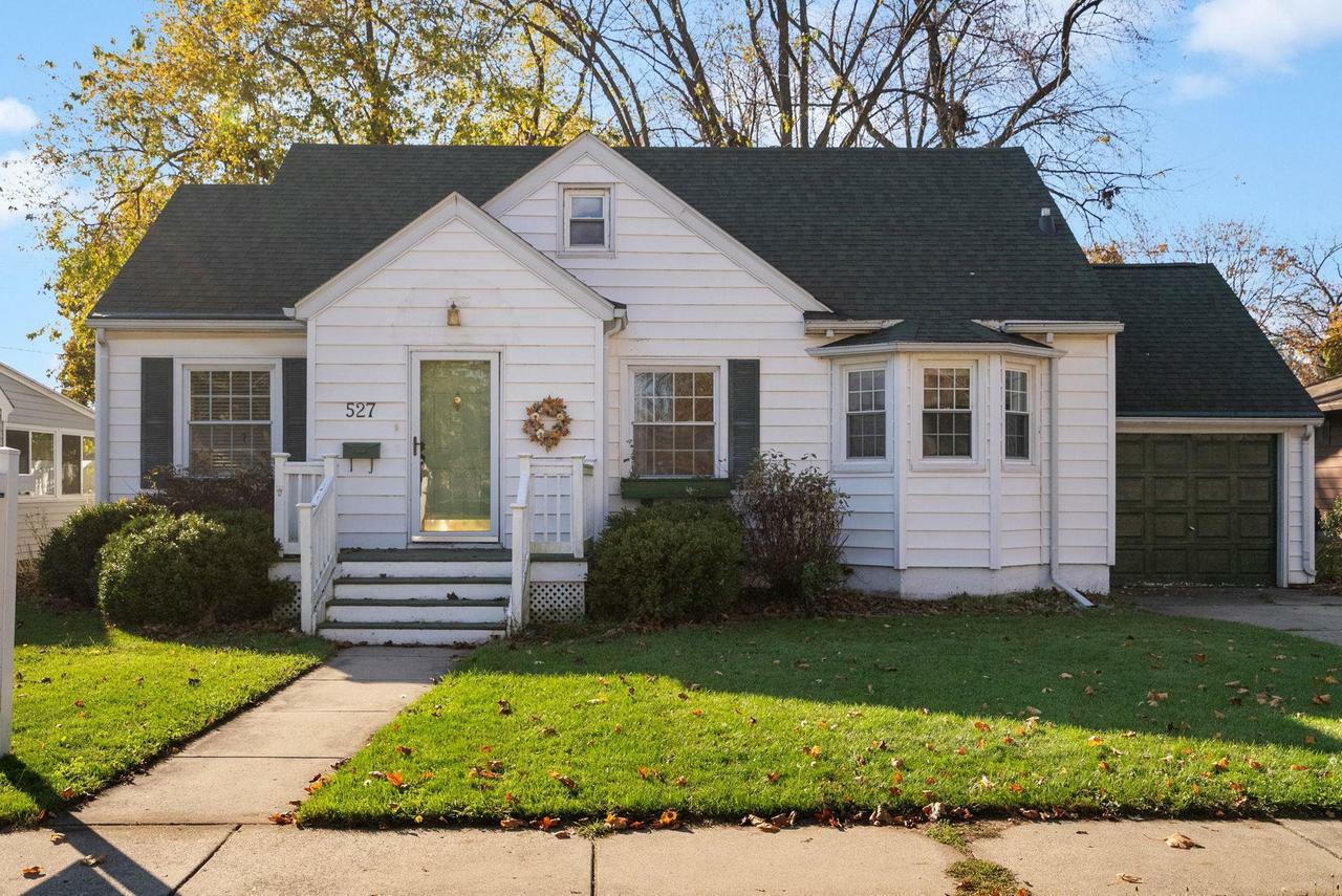 527 North Ringold Street  Janesville WI 53545 photo